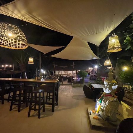 The Beach Cafe Koh Chang Exterior photo